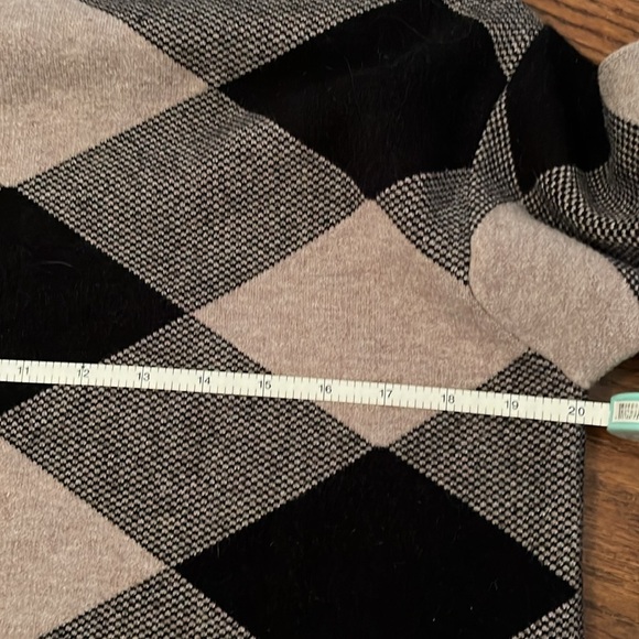 BLUOLTRE cropped pullover checkered black cream - Picture 5 of 7